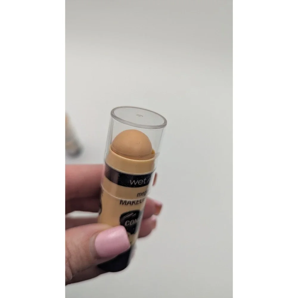 2 Wet n Wild MegaGlo Makeup Sticks Concealer 809 You're A Natural 0.21oz 6g New